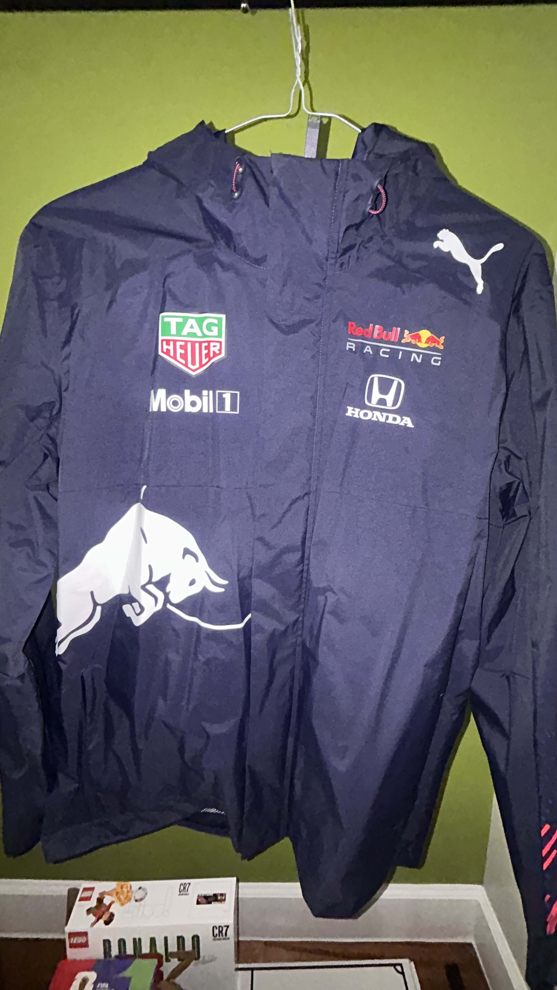 Red Bull Racing Team Windbreaker 2020 โ Red Bull Racing 2020 (2)