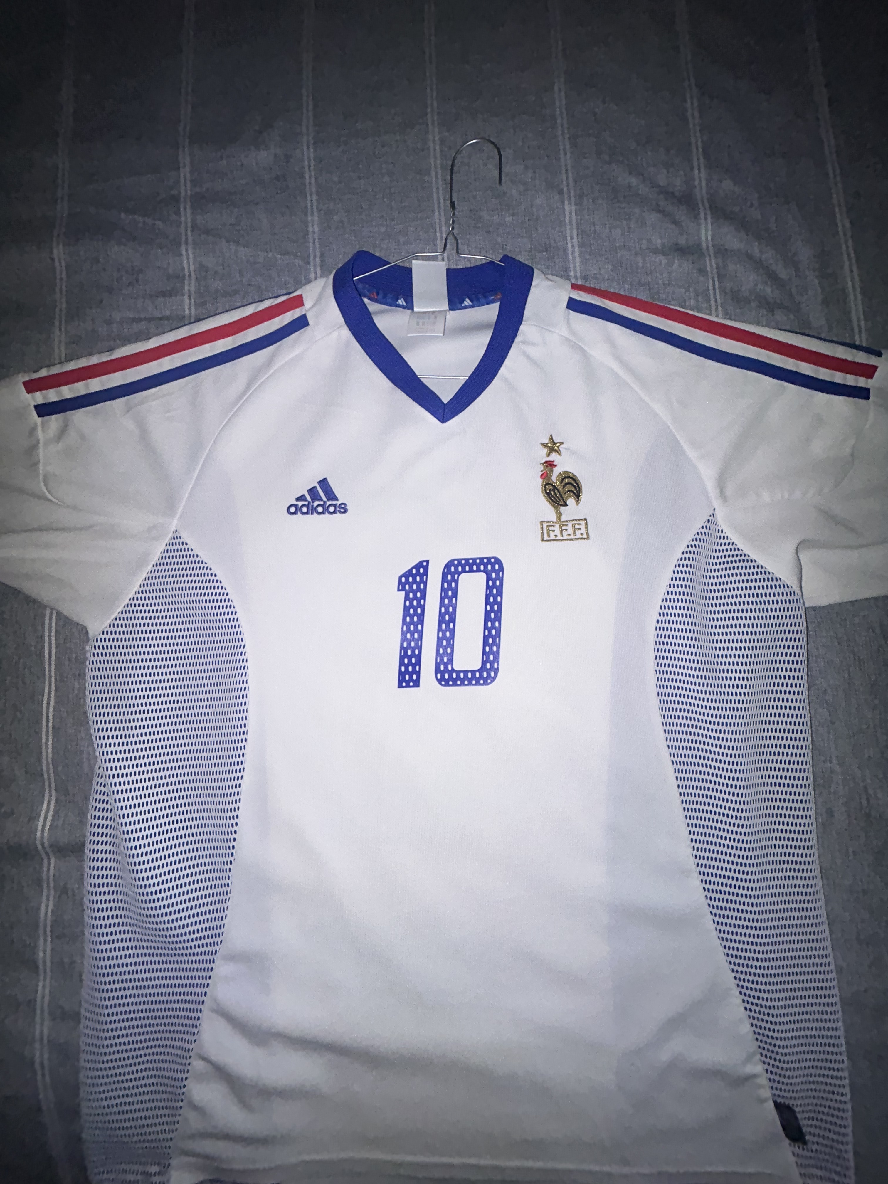 France Away 2002 Zidane 10 — Zidane 10 (2)
