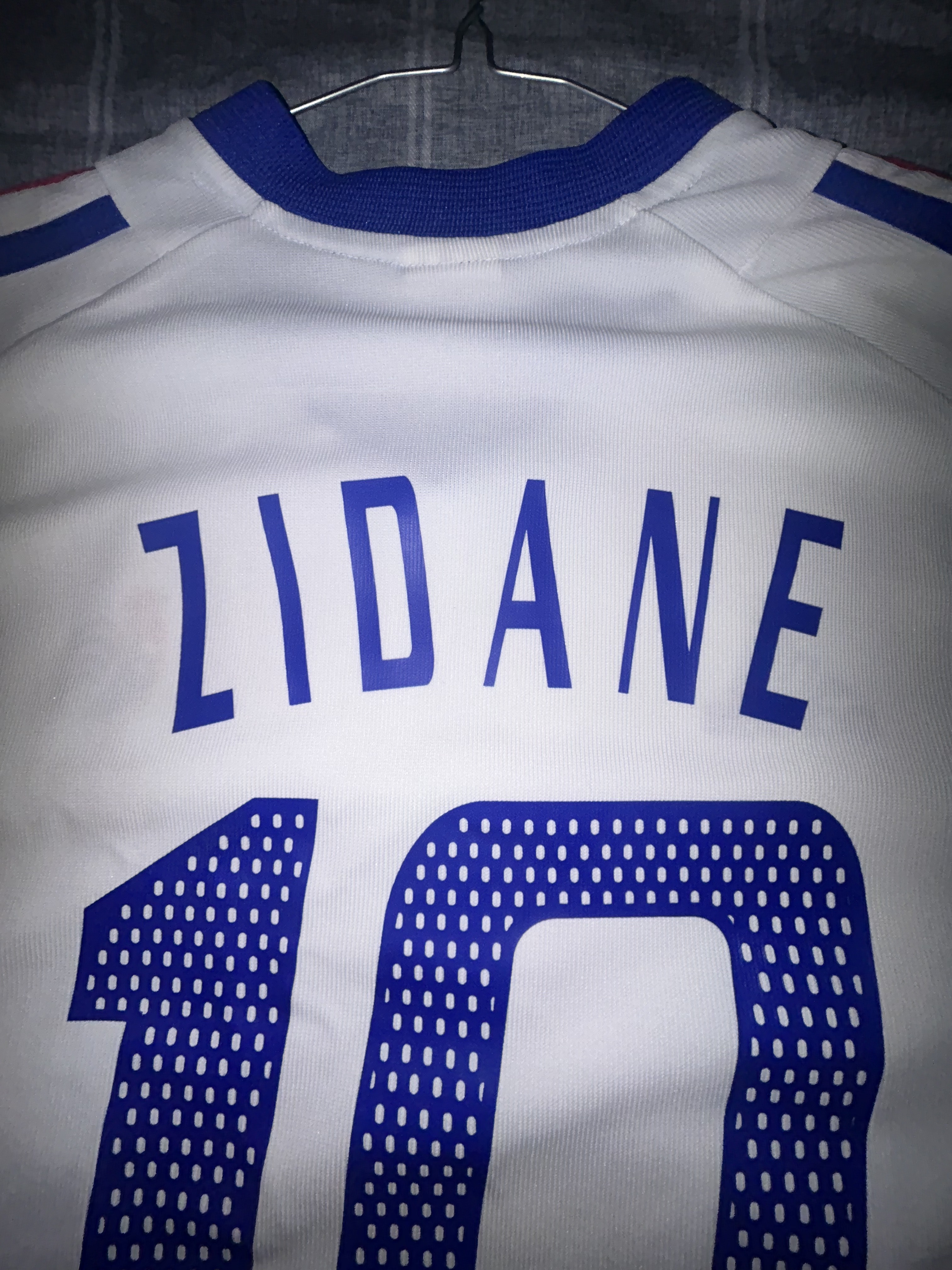 France Away 2002 Zidane 10 — Zidane 10 (8)