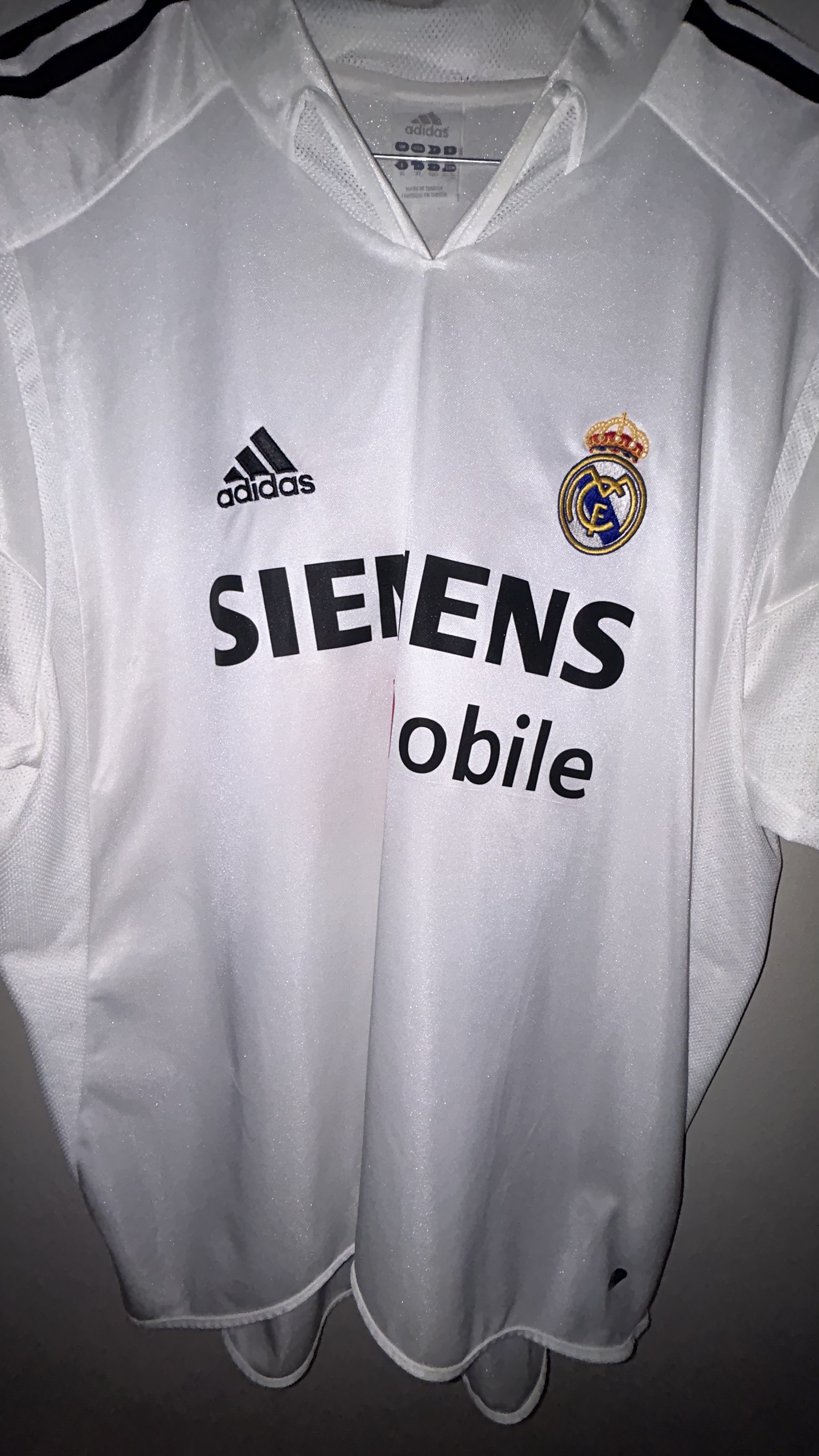 Real Madrid Home 2004/05 Beckham 23 — Beckham 23 (4)