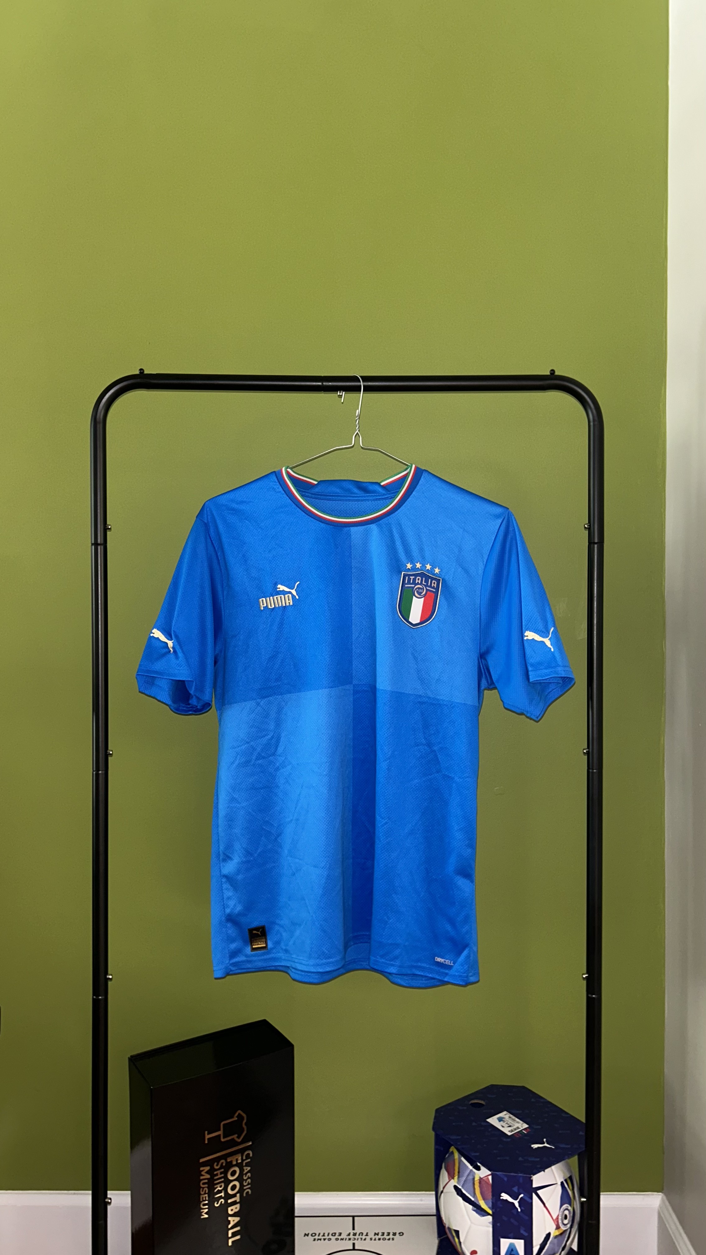 Italy Home 2022/23 — Italy (1)